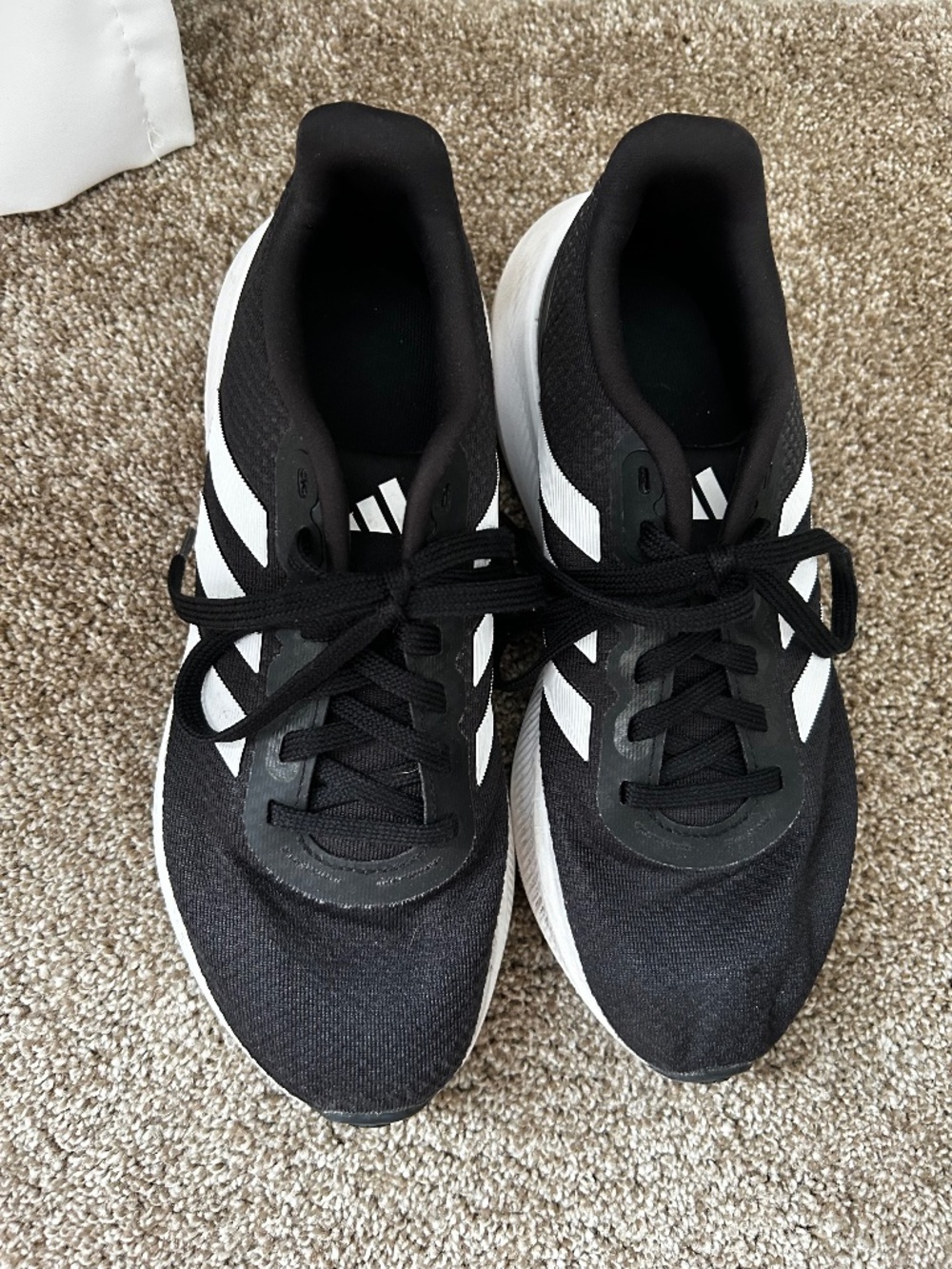 Women’s size 7 Adidas Sneakers